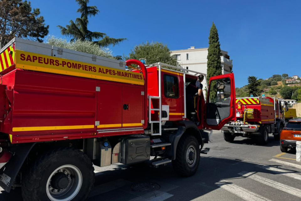 Plus d'une dizaines d'engins sont mobilisés à Cagnes-sur-Mer.