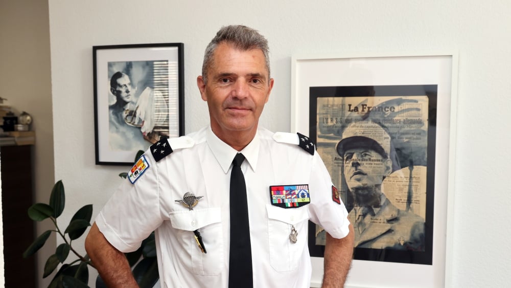 Le général Laval, à la recherche de la lumière