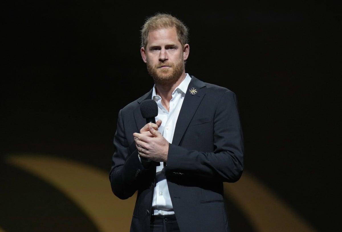 Prince Harry : une paix avec Charles III se profile, mais son retour au Royaume-Uni est loin d’être acté