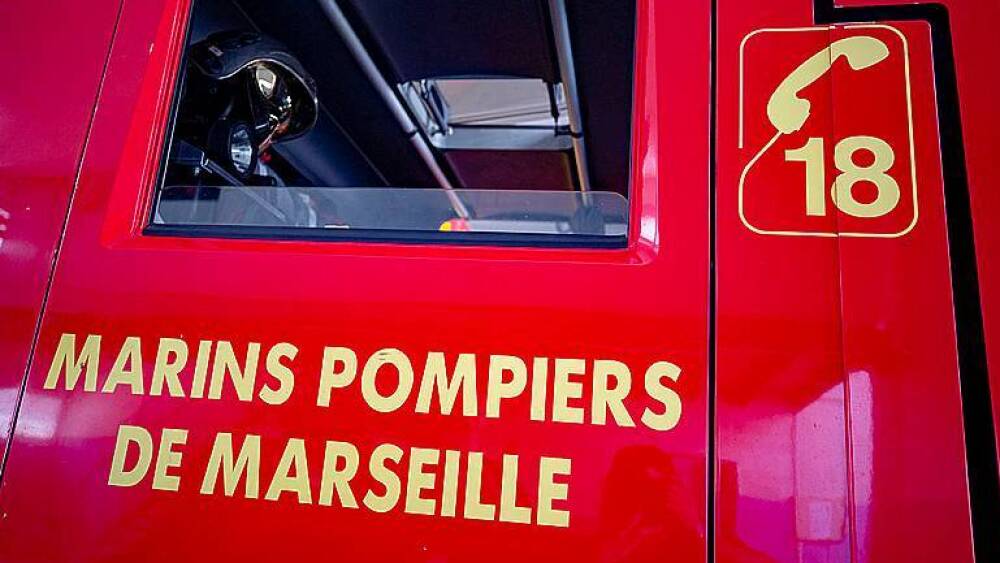 une jeune femme de 20 ans entre la vie et la mort après un accident sur l'A50 ce samedi matin