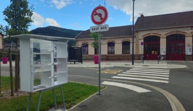 Raon-l'Etape – Une nouvelle boîte à livres installée devant la gare