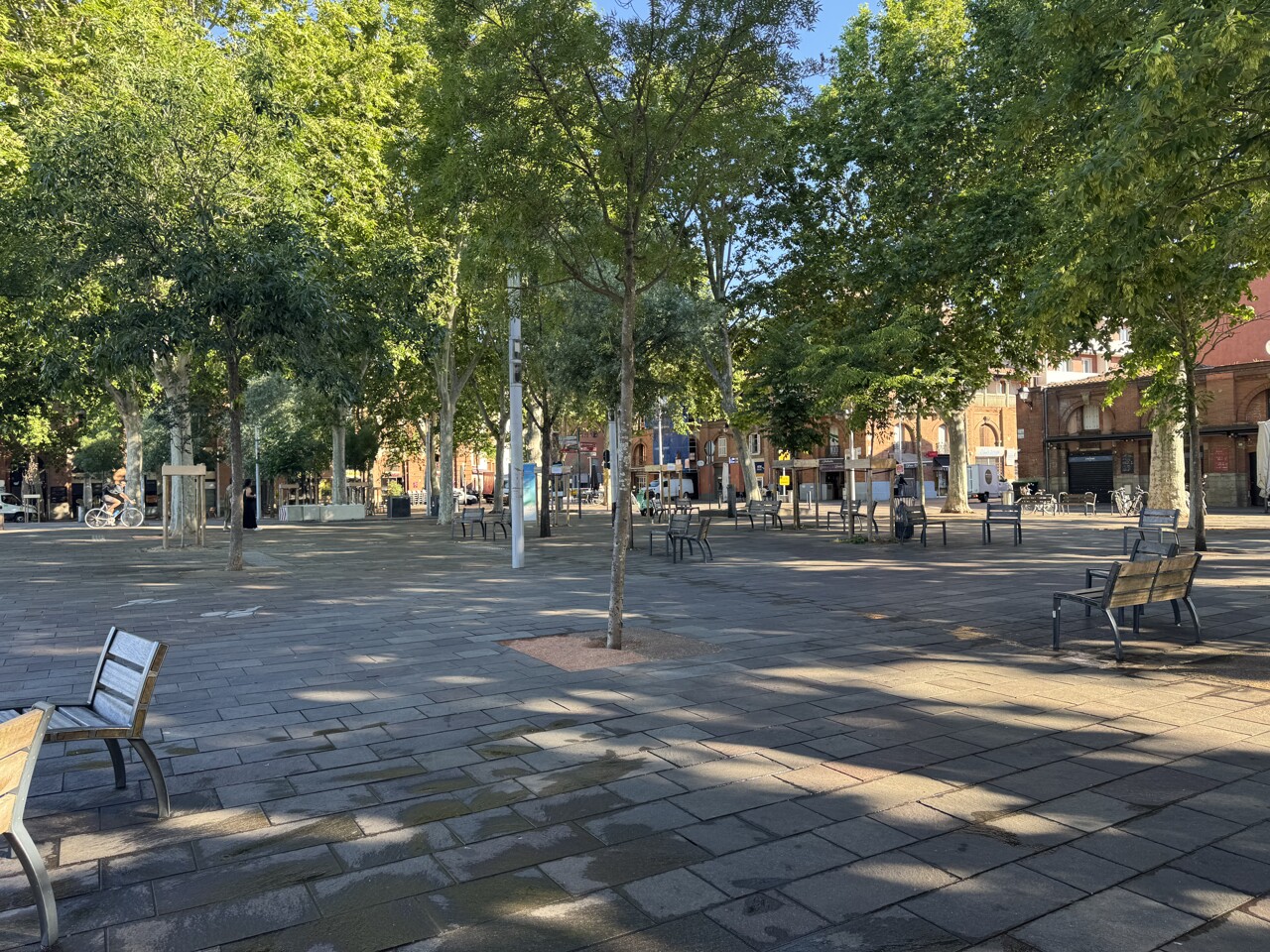 Haut lieu de la fête à Toulouse, la place Saint-Pierre sera tout en rose ce vendredi : voici pourquoi