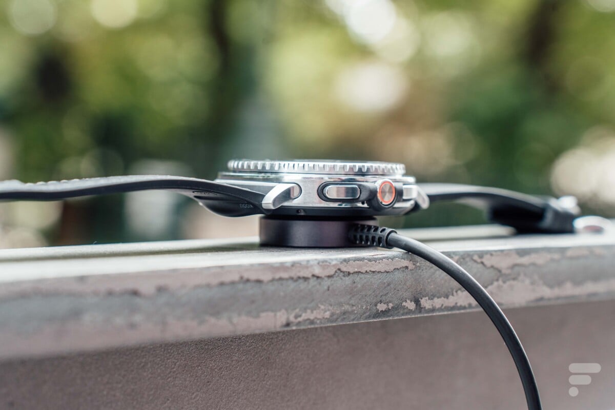 La Samsung Galaxy Watch 8 Classic en charge