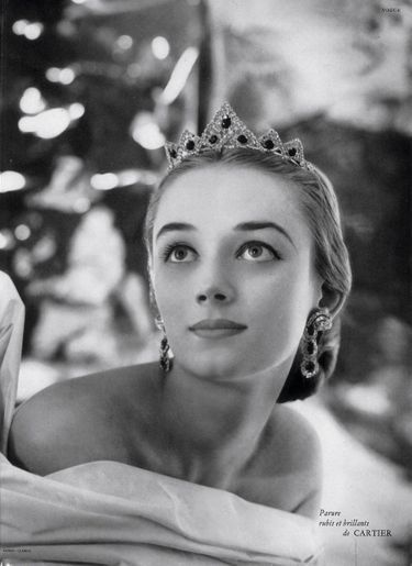 Niki de Saint Phalle en 1953. Elle gagne alors sa vie comme mannequin.