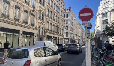 ZTL à Lyon. Ce nouveau sens interdit n'est pas respecté, les voitures continuent de l'emprunter