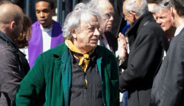 le chanteur Hervé Vilard (79 ans) "désagréable" ? Les confidences d'un maire désabusé
