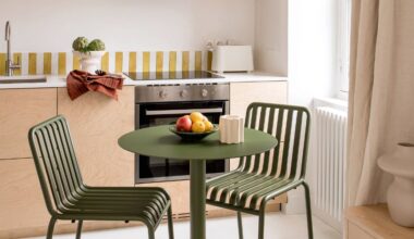 À Versailles, un studio de 27 m² à l’esprit vacances