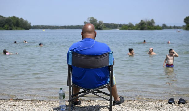 Sur la plage du Morlet. Photo Joël Philippon