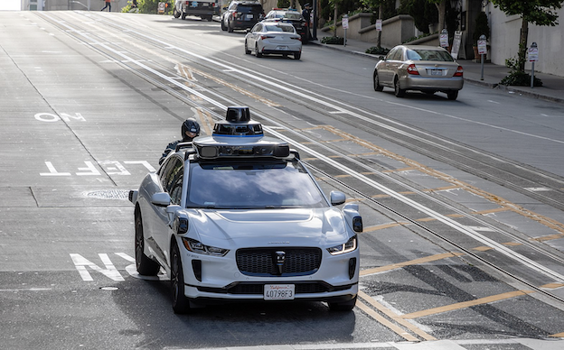 Aux États-Unis, les taxis sans chauffeur gagnent du terrain