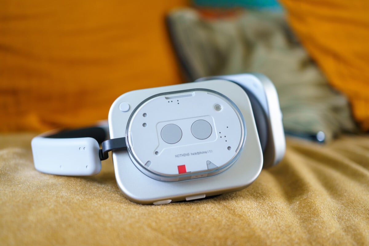 Nothing Headphone (1)