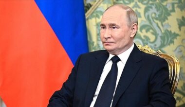 Russie : Poutine reçoit Ali Larijani, conseiller principal du guide suprême iranien