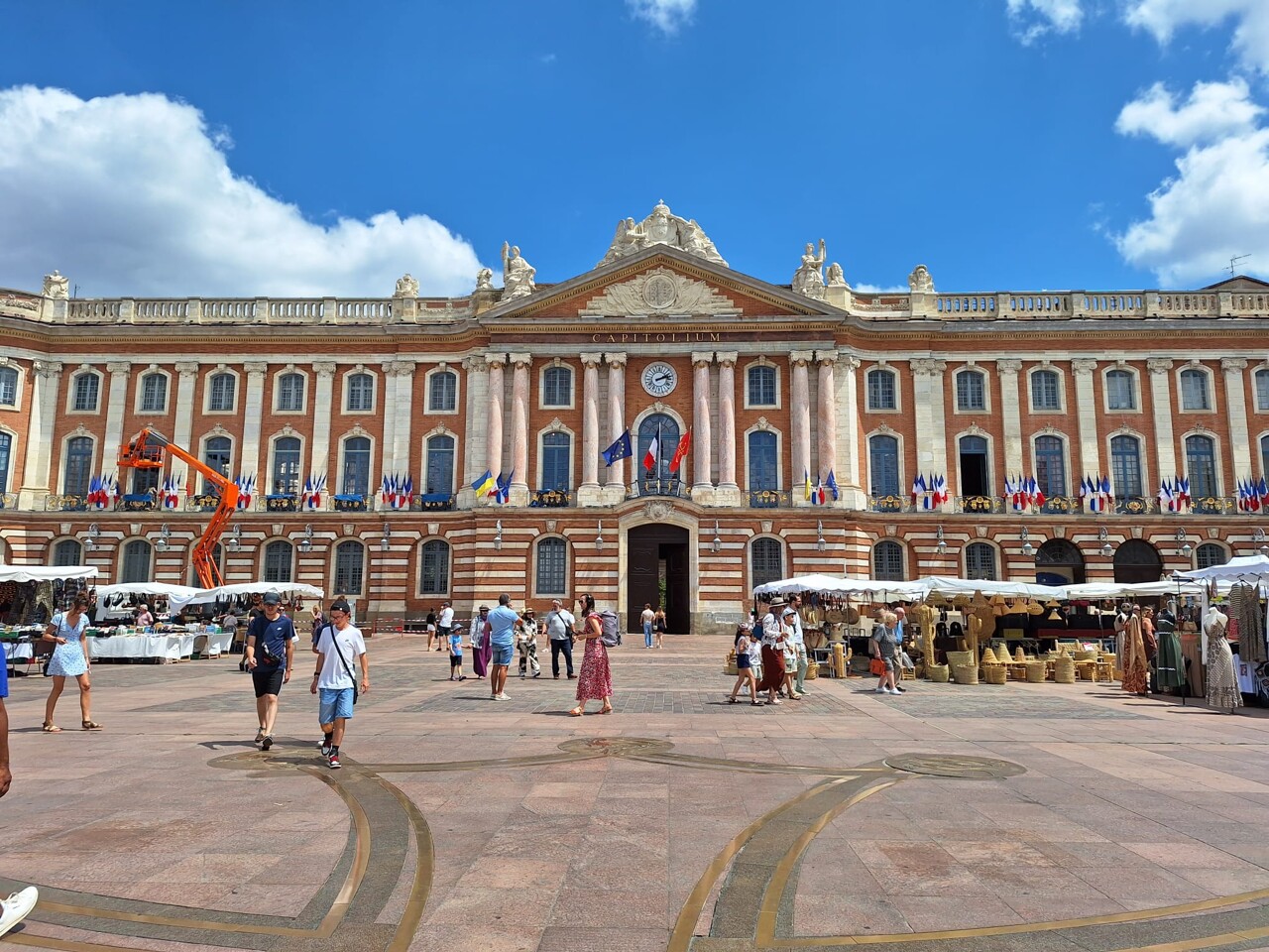 Toulouse. La place du Capitole pourrait être élue "Monument préféré des Français" : comment voter ?