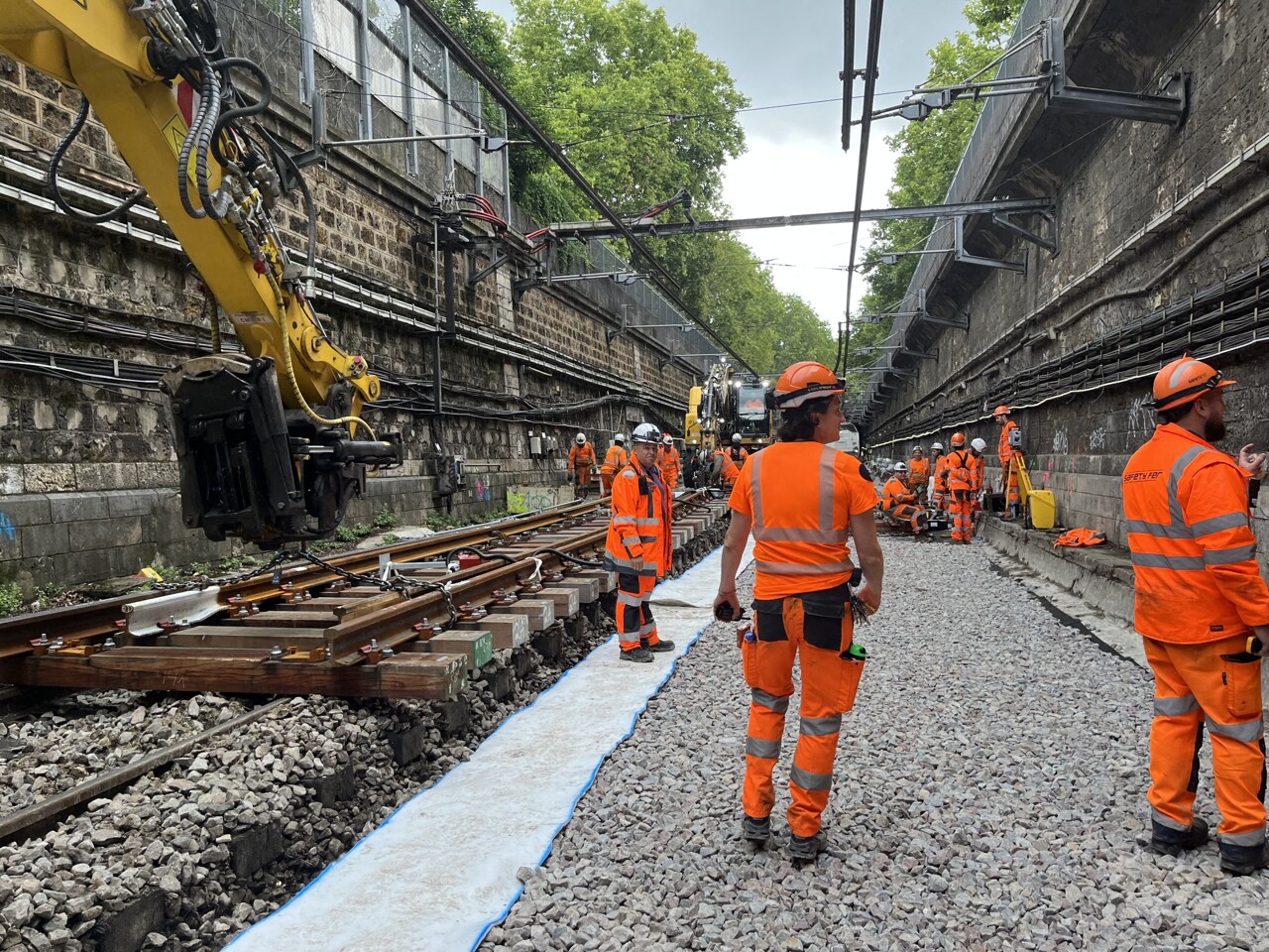 sur le RER C à Paris, les challenges sans fin des travaux Castor de la SNCF