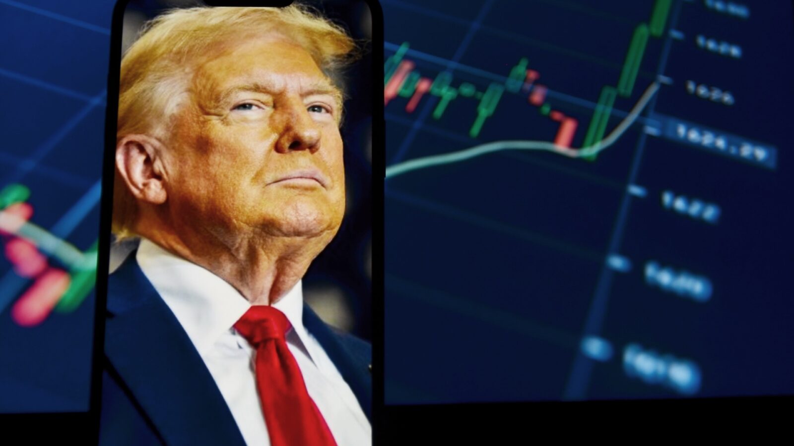 Trump cible ses alliés et affole les marchés boursiers