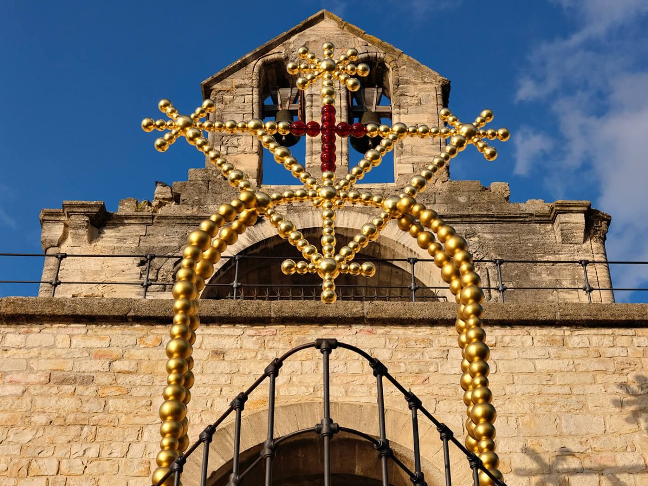 Jean-Michel Othoniel, “La Porte des Navigateurs” à Avignon