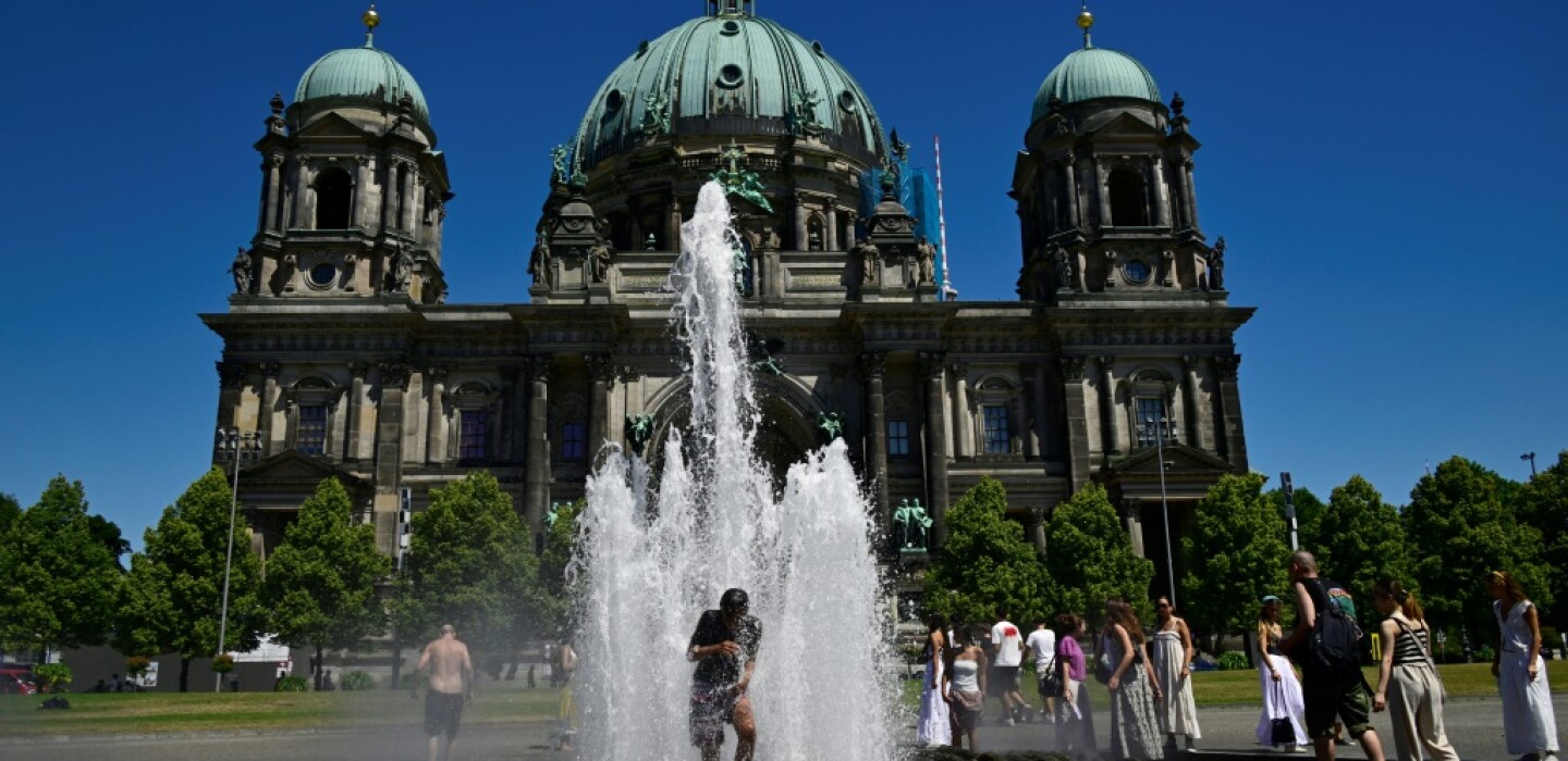 Canicule record en Europe : les autorités tirent la sonnette d'alarme face à la chaleur extrême