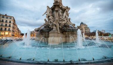 À Marseille, la fontaine Cantini remise en eau et en lumière