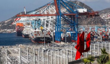 Un fort séisme de magnitude 7,3 secoue les côtes de l