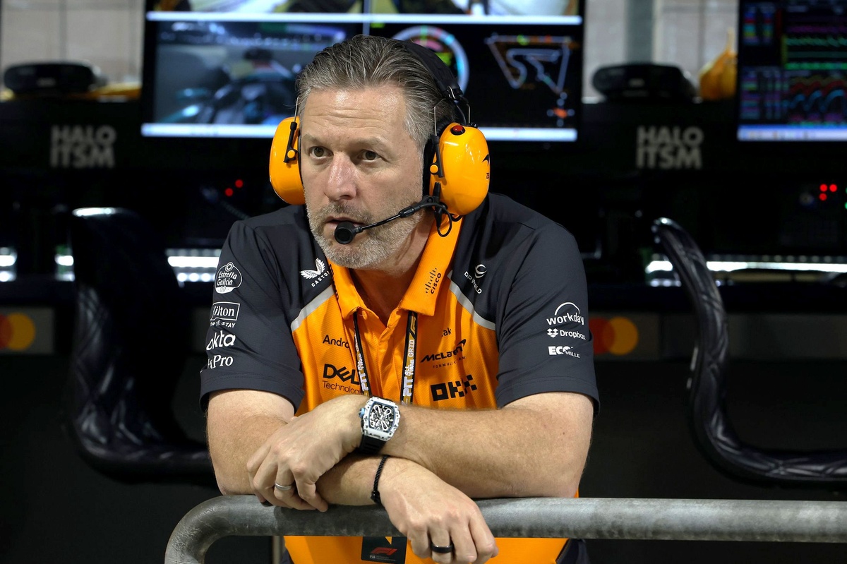 Zak Brown, "spectateur intéressé" des liens entre Verstappen et Mercedes