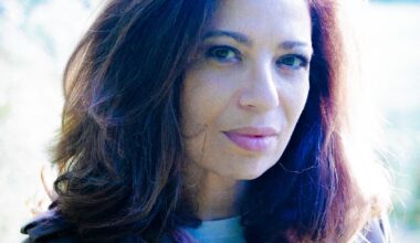 Entretien / Safia Kessas. Journaliste-documentariste : «Pour guérir, il faut reconstruire une histoire où les victimes retrouvent leur dignité»
