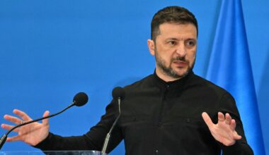 Volodymyr Zelensky met en garde contre des "décisions prises sans" son pays avant un possible "échange de territoires" entre Kiev et Moscou