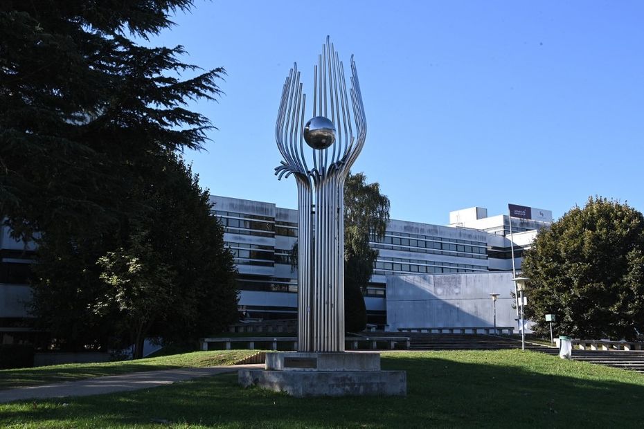Paris-Saclay reste la meilleure université française