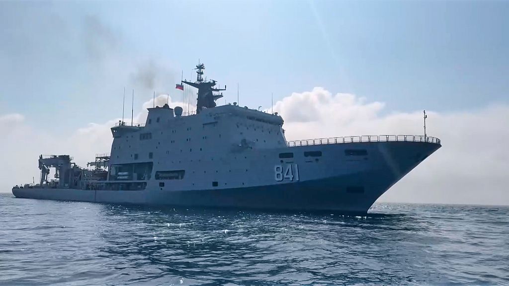 Des marins russes et chinois participent à l'exercice militaire « Joint Sea-2025 » près de Vladivostok, le 5 août 2025.