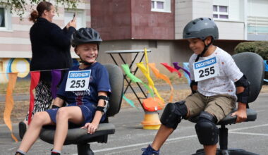 PHOTOS. La course de chaises de bureau anime le quartier des Provinces à Abbeville