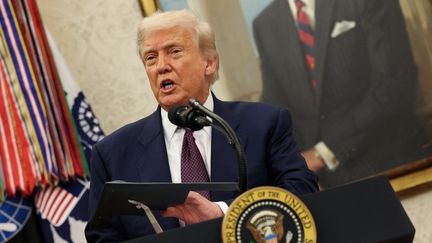 Donald Trump à la Maison Blanche, à Washington (Etats-Unis), le 6 août 2025. (WIN MCNAMEE / GETTY IMAGES NORTH AMERICA / AFP)