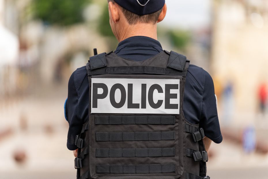 Suspecté d'être à l'origine de six départs de feu, un individu au profil psychologique complexe a été placé en garde à vue