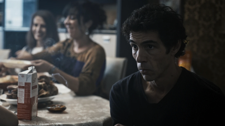 Tahar Rahim s’est métamorphosé pour jouer un héroïnomane dans « Alpha » de Julia Ducournau.