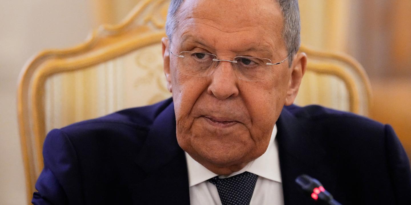 le déploiement d’un contingent européen serait « inacceptable » pour la Russie, avertit Sergueï Lavrov