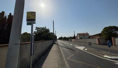 pourquoi ces arrêts de bus n'ont pas d'abris à Toulouse