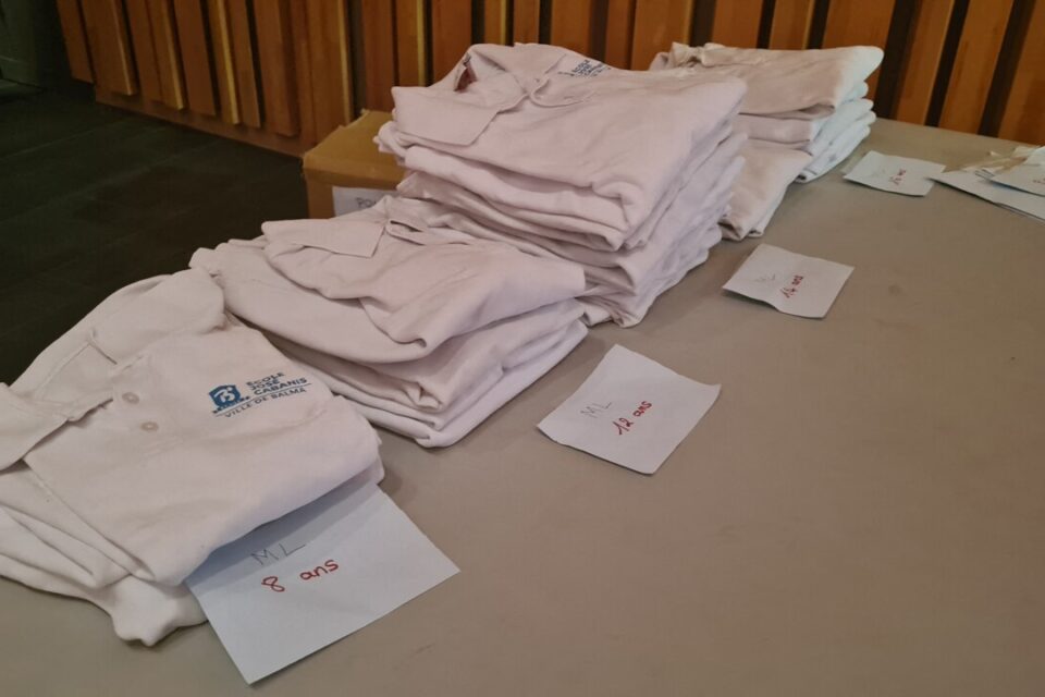 L'uniforme des écoles José Cabanis et Saint-Exupéry de Balma n'offre que des sweats et des polos, laissant la charge aux parents de trouver un pantalon 