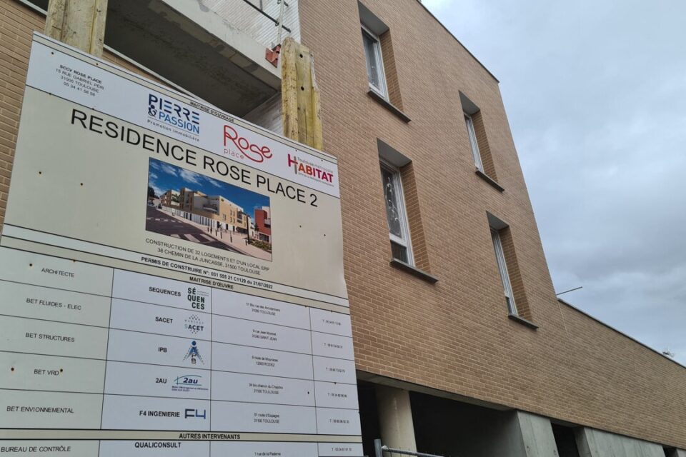 Une résidence est en cours de construction le long de la rue Louis Plana.