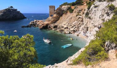 Risques incendies: Les Calanques et 10 autres massifs fermés ce vendredi 22 août dans les Bouches du Rhône