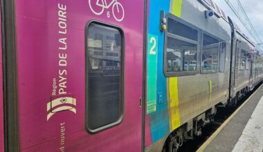 La circulation des trains interrompue entre Nantes et La Roche-sur-Yon à cause d'un incendie au Pallet