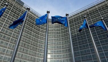 L'UE entame un virage pro business en revoyant à la baisse les exigences sur les normes environnementales