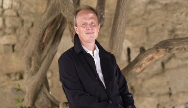 "La photo raconte et témoigne de nos histoires", affirme Christophe Wiesner, des Rencontres d'Arles