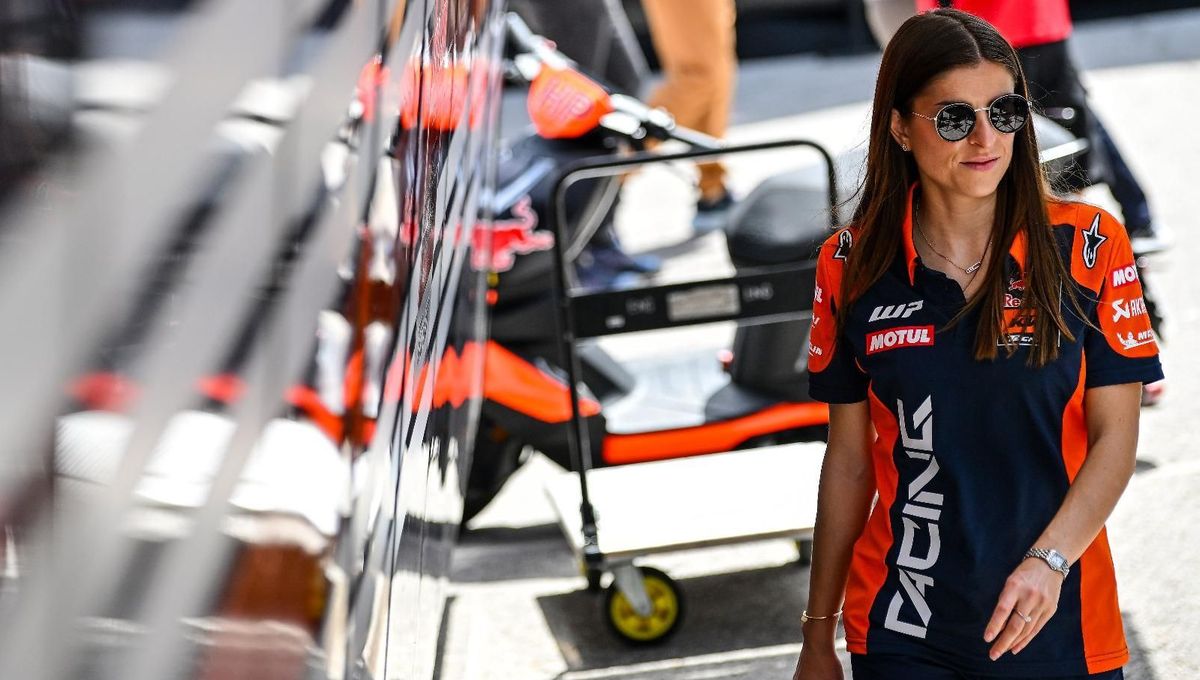 Au cœur d'un paddock moto (3/5) : avec Mathilde Poncharal, responsable communication de l'écurie française KTM Tech3