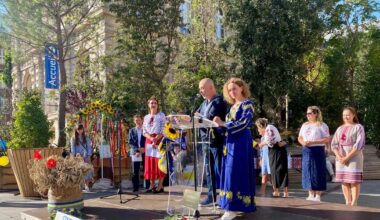 "Nous sommes fatigués mais on doit se battre" : 150 personnes à Amiens pour les 34 ans d'indépendance de l'Ukraine