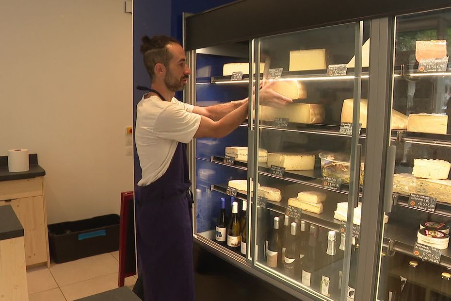 VIDÉO. Ils fabriquent du fromage en plein centre-ville de Grenoble, "l’artisanat nous fait vibrer"