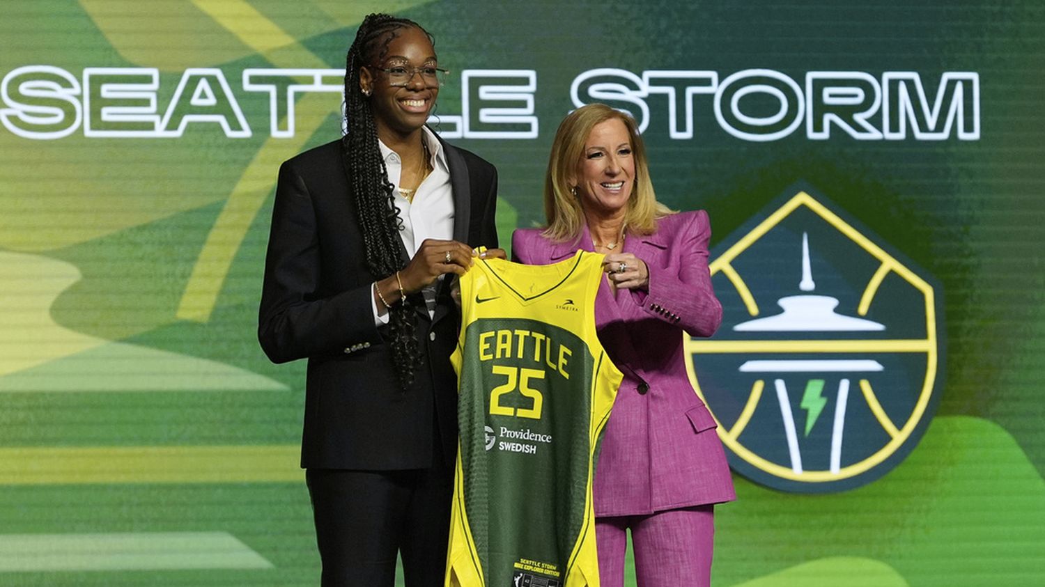 comment expliquer le nombre record de Françaises cette saison en WNBA, la ligue féminine américaine