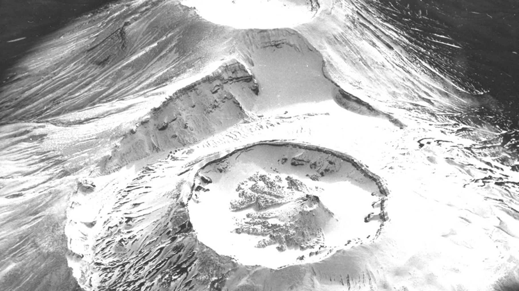 Le puissant séisme en Russie provoque la première éruption de ce volcan en 450 ans