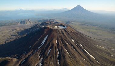 En Russie, un volcan entre en éruption pour la première fois en plus de 450 ans
