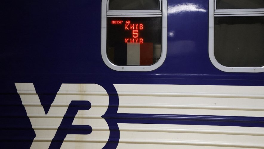 Russie : au moins un mort et 11 blessés dans une collision entre un train et un bus près de Saint-Pétersbourg