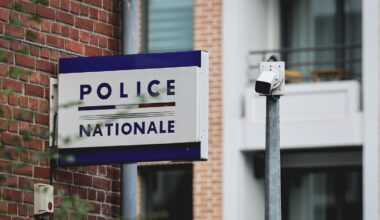 Le corps d'un homme de 32 ans, égorgé, éviscéré et les bras en croix, découvert dans un parc près d'Amiens