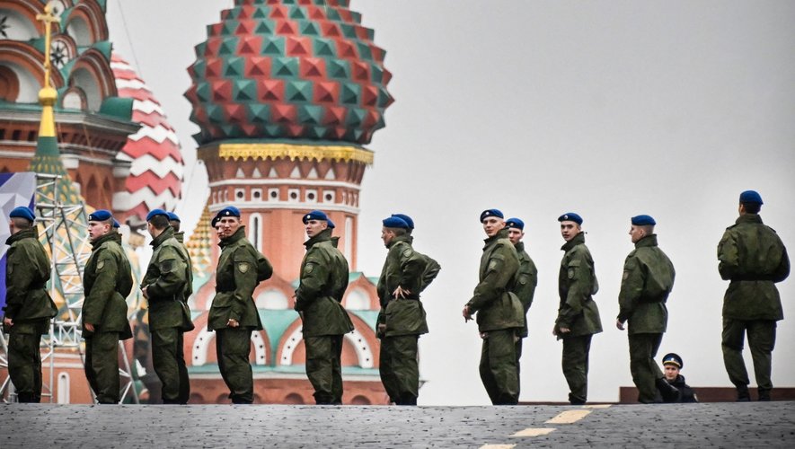 Guerre en Ukraine : "les pertes pourraient dépasser les dommages subis" au front… Explosion des contaminations au VIH parmi les soldats russes