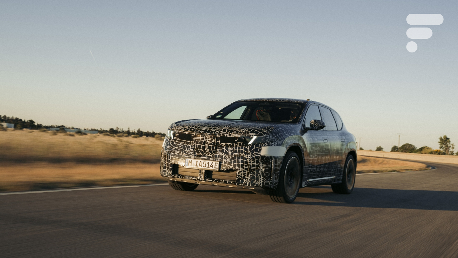 BMW défie Tesla sur le terrain de l'efficience avec son nouveau iX3 électrique