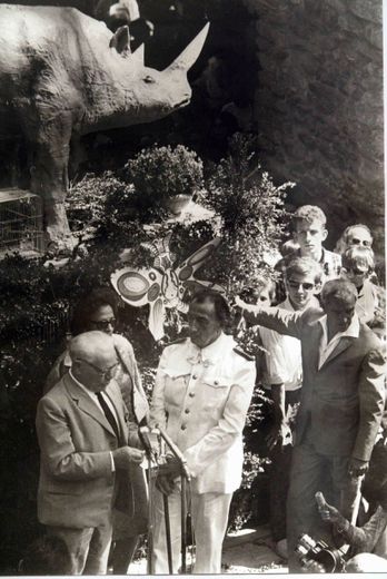 Salvador Dalí avait été invité par le maire de Céret Michel Sageloli.
